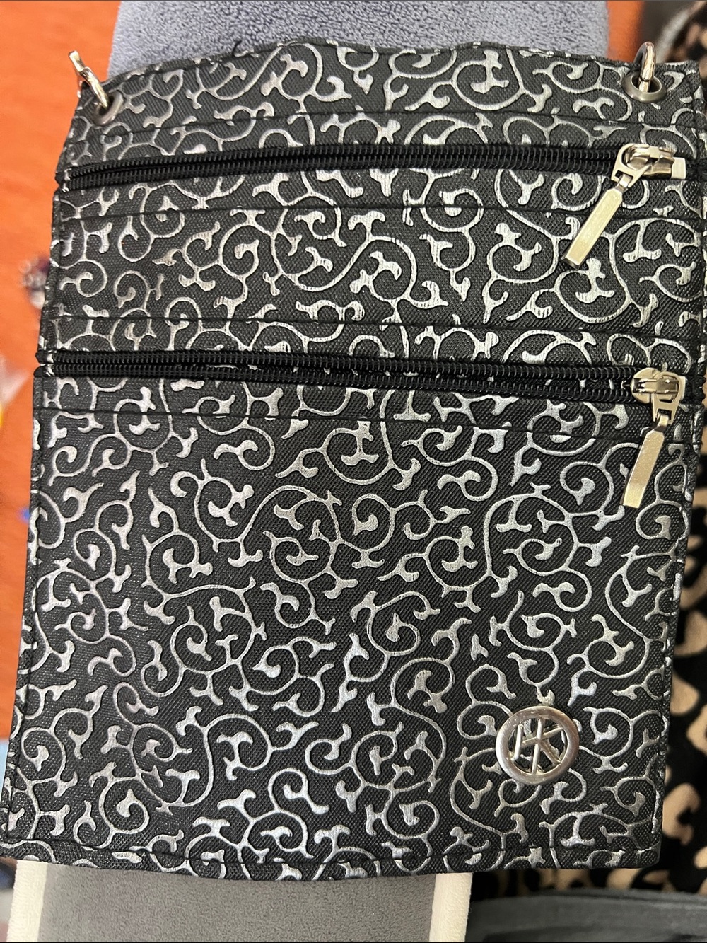 Hip Klips XL Double-Zip Hip Purse Black & Silver Scroll Print Phone Pouch